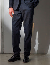 Logan Textured Pinstripe