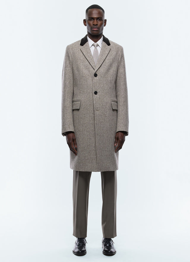 Wool coat with herringbone pattern