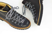 M120 Carbon Black Boots