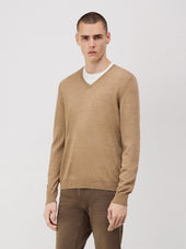 Pull col V en laine Mérinos mélangée camel