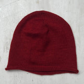 Muskox Knitted Beanie Hat In Dark Red