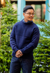 SE28 NAVY BRITISH WOOL GUERNSEY UNISEX SWEATER