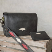 Cambio Pouch Purse Black Leather
