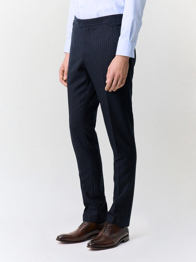 Pantalon coordonnable slim en laine mélangée bleu marine à rayures