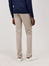 Chino Slack Semi Regular En Coton Stretch Uni Beige
