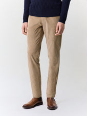 Pantalon regular en velours côtelé beige