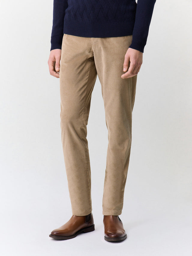 Pantalon regular en velours côtelé beige