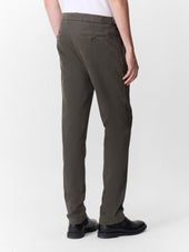 Chino Slack Regular En Coton Stretch Kaki