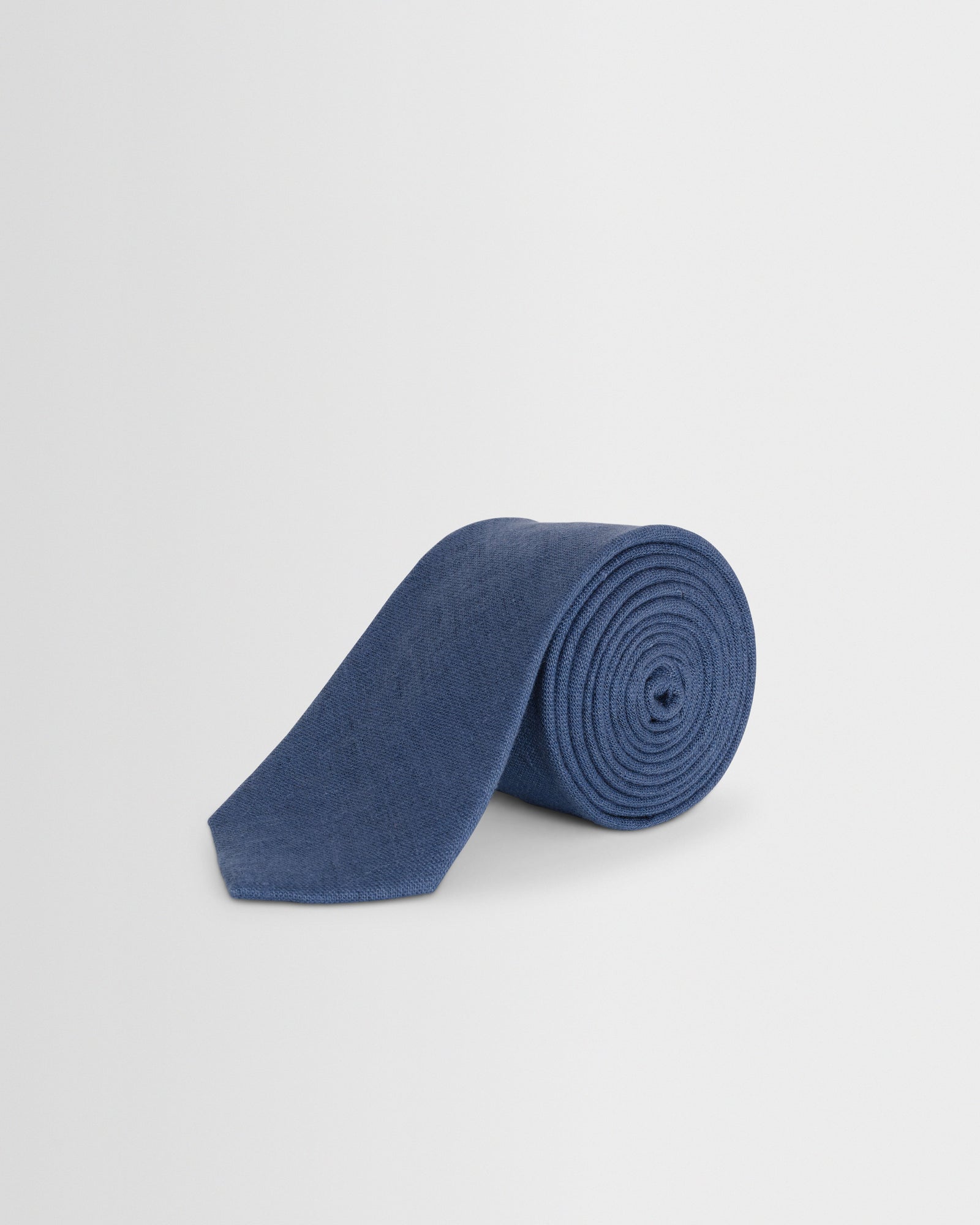 Pavillion Linen Tie