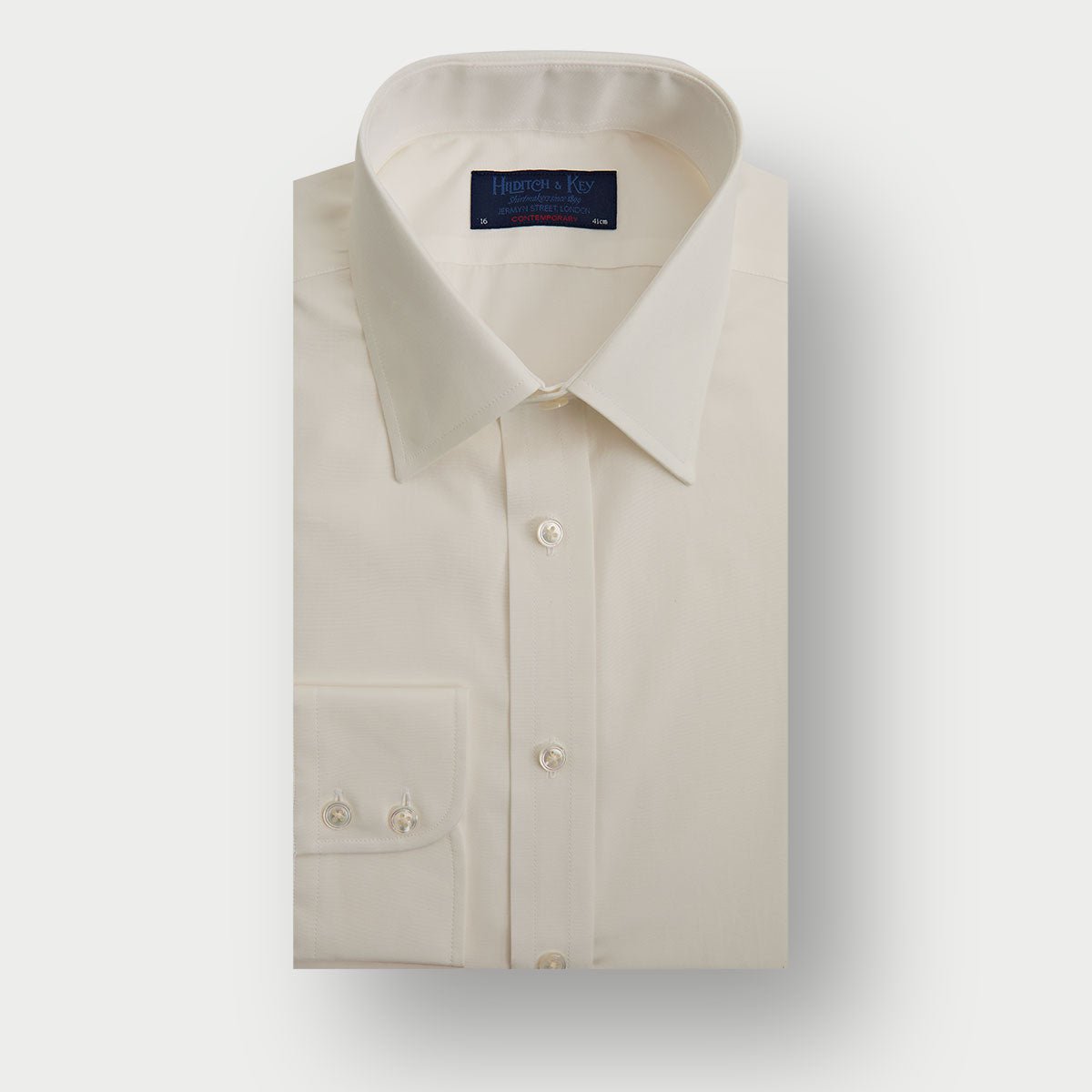 Contemporary Fit Plain Cotton Poplin Shirt With Classic Collar Two Button Cuff