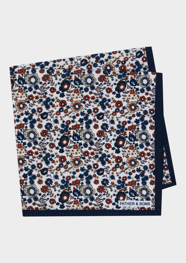 Pochette blanche à motif fleuri bleu marine, beige et terracotta