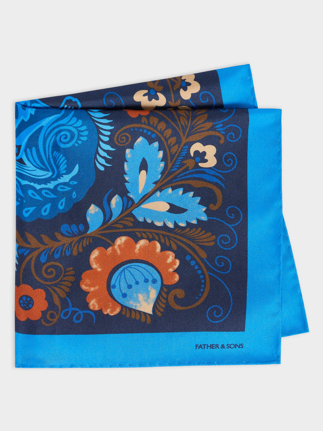 Pochette en soie bleu indigo à motif fleuri