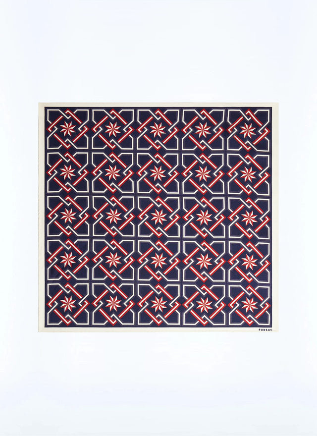 Silk pocket square with pattern