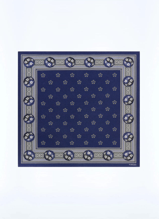 Printed silk and wool pocket square