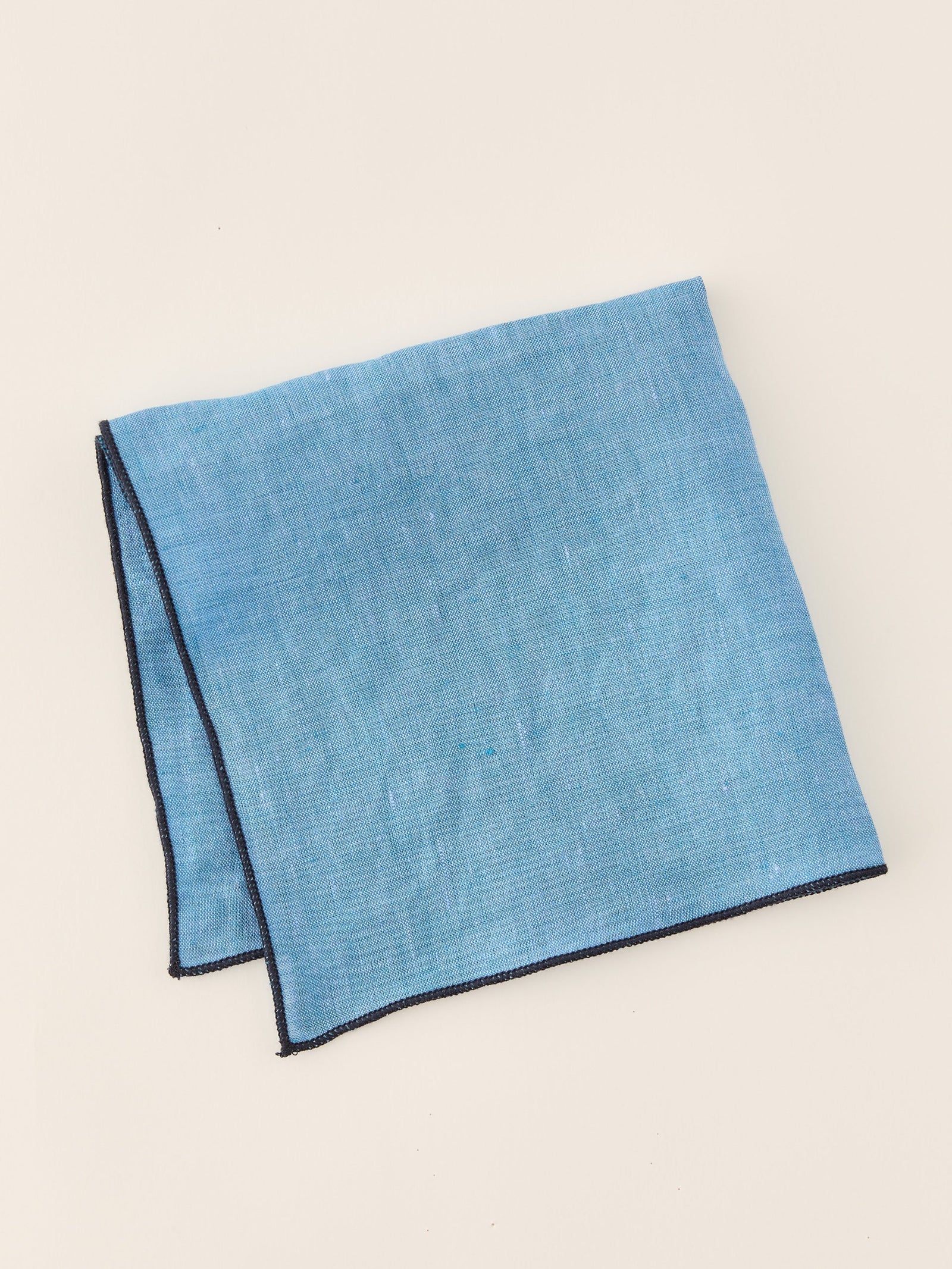 Ocean Solid Linen Pocket Square Men S Pocket Squares J Mclaughlin