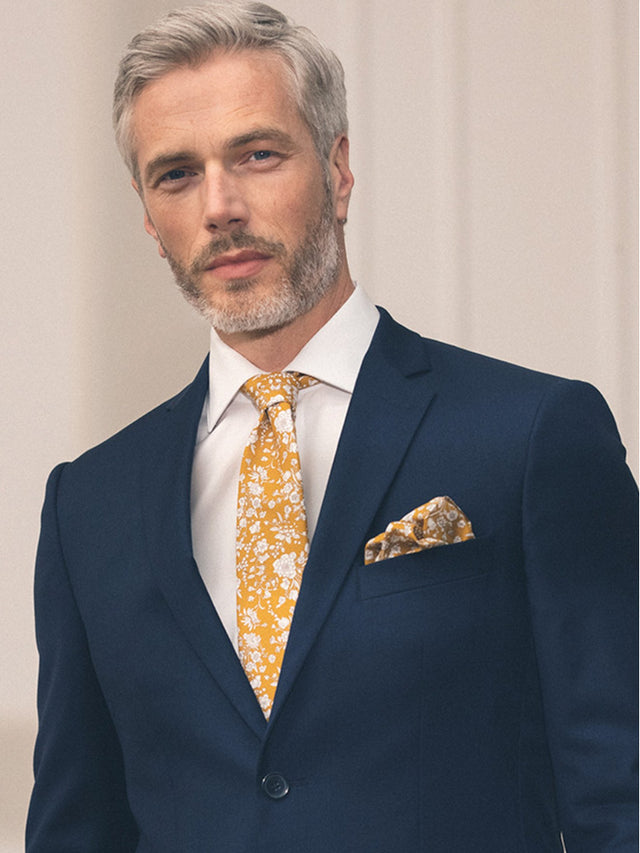 Premium white shark collar shirt with french cuffs