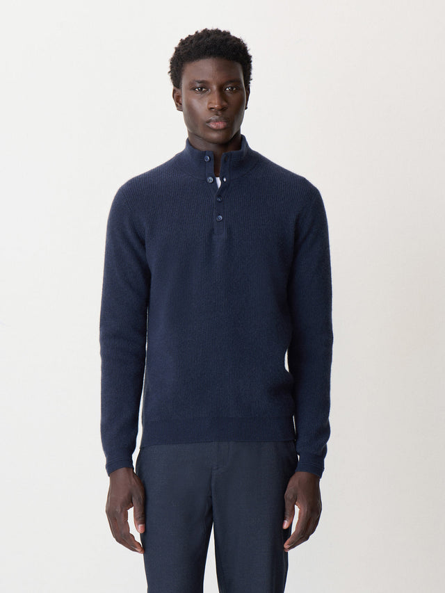 Pull col boutonné en cachemire bleu indigo