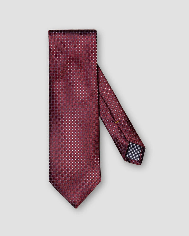 Rote Seidenkrawatte mit geometrischem Muster