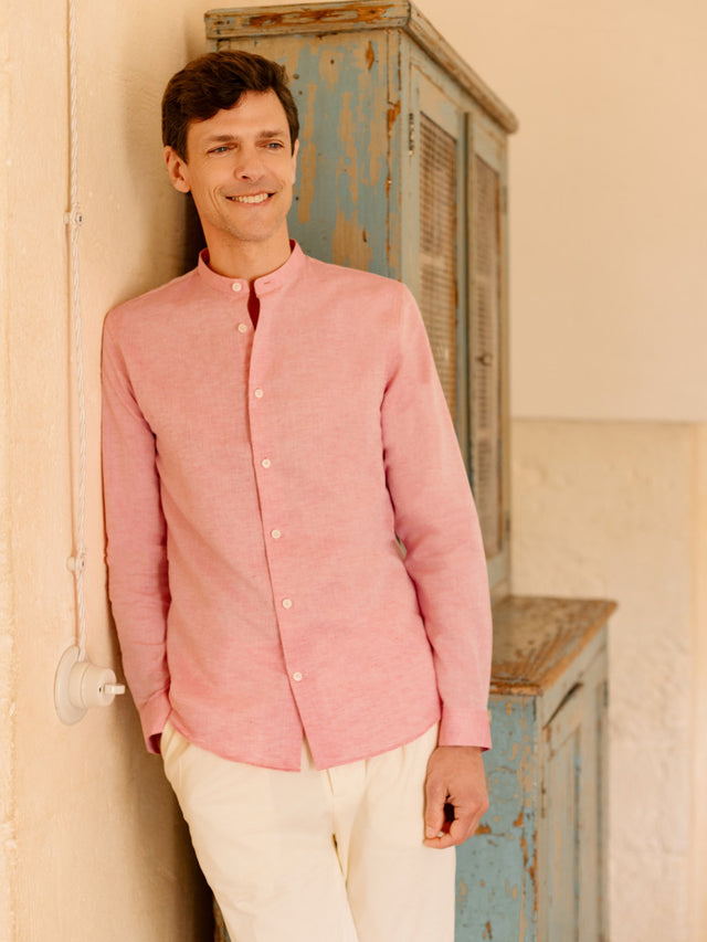 Red shirt with band collar in linen and cotton