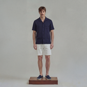 Chemise à manches courtes en lin avec col requin et poche poitrine