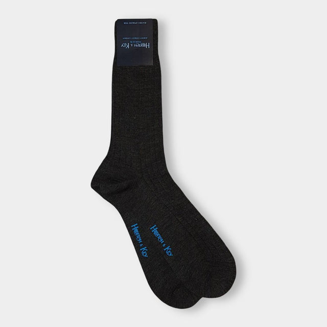 Short Charcoal Wool Socks