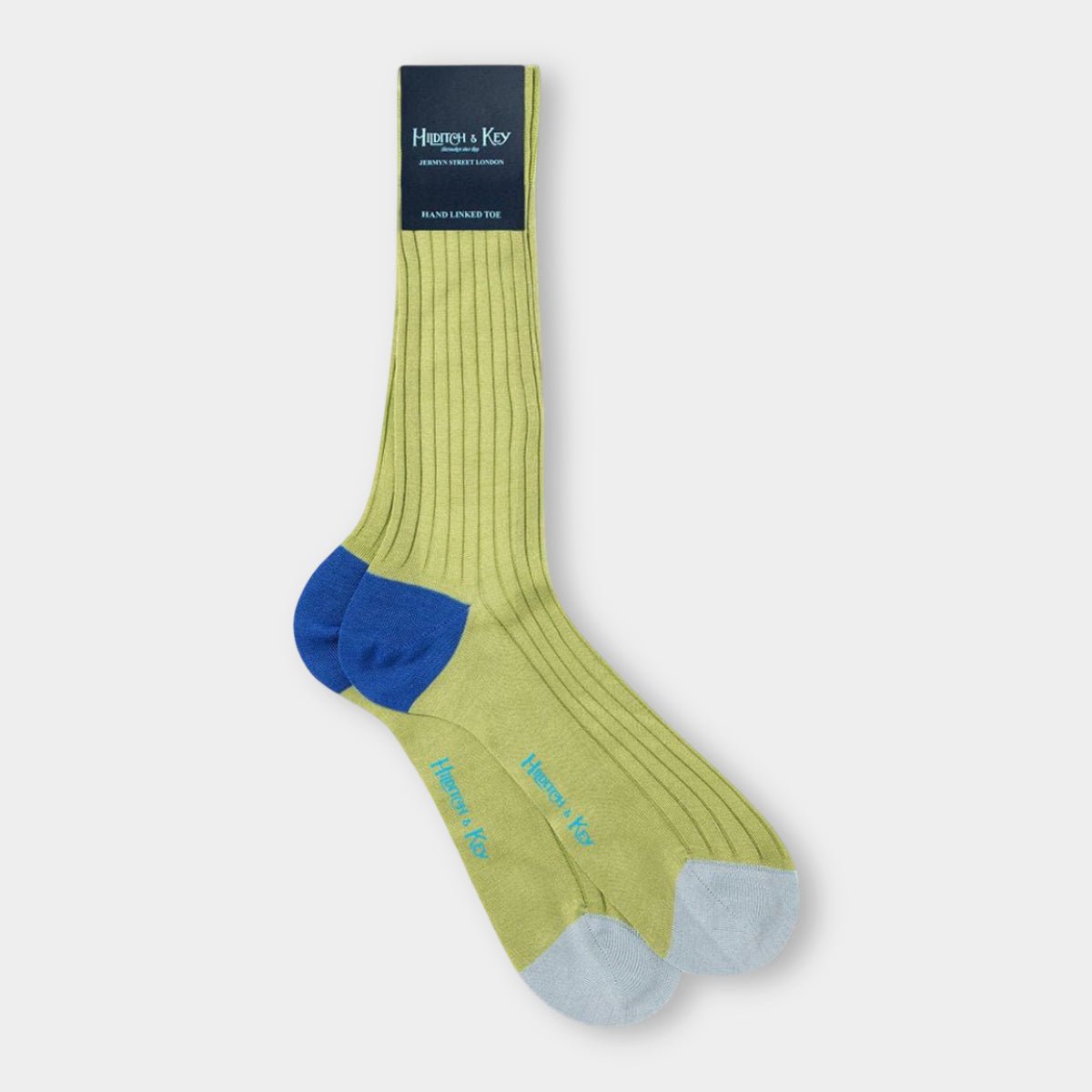 Short Light Green Cotton Socks With Contrast Heel Toe