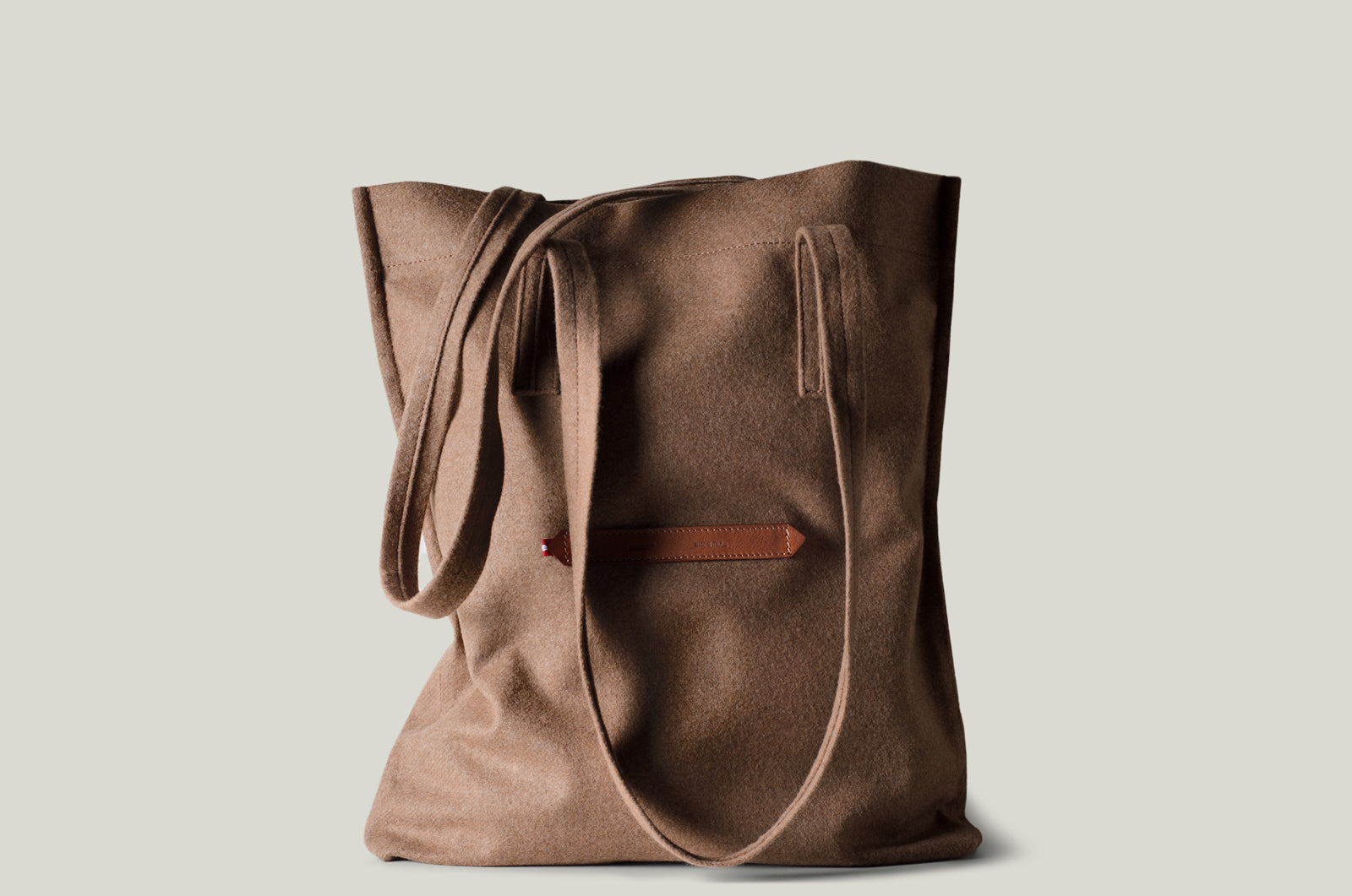 Signature Wool Tote Bag Tall Cocoa