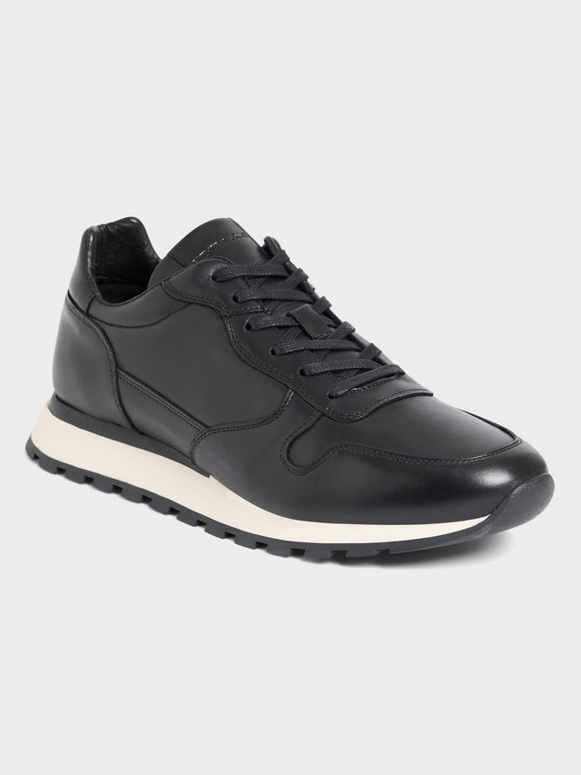 Baskets en cuir noir