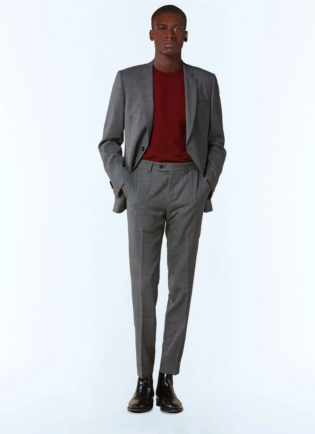 Fitted suit with Prince of Wales pattern