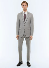 End-on-end wool twill fitted suit