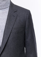 Fitted suit in certified wool