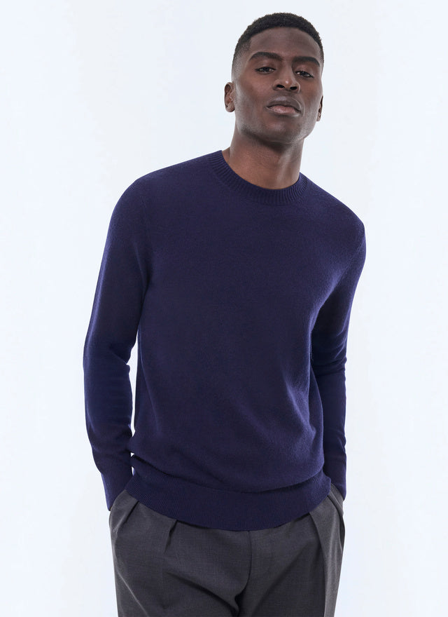 Cashmere crew neck sweater