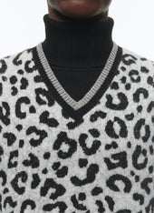 Wool Sleeveless V Collar Sweater
