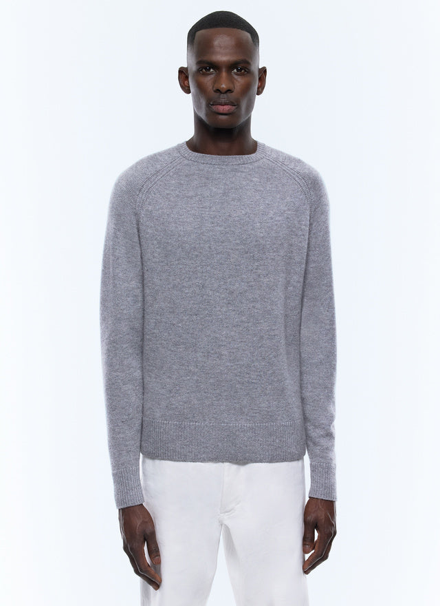 Thin wool and cashmere sweater