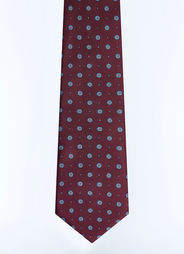 Silk tie with floral pattern