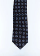 Silk tie with chain link pattern