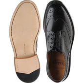 Trickers Bourton mens brogues in black calf