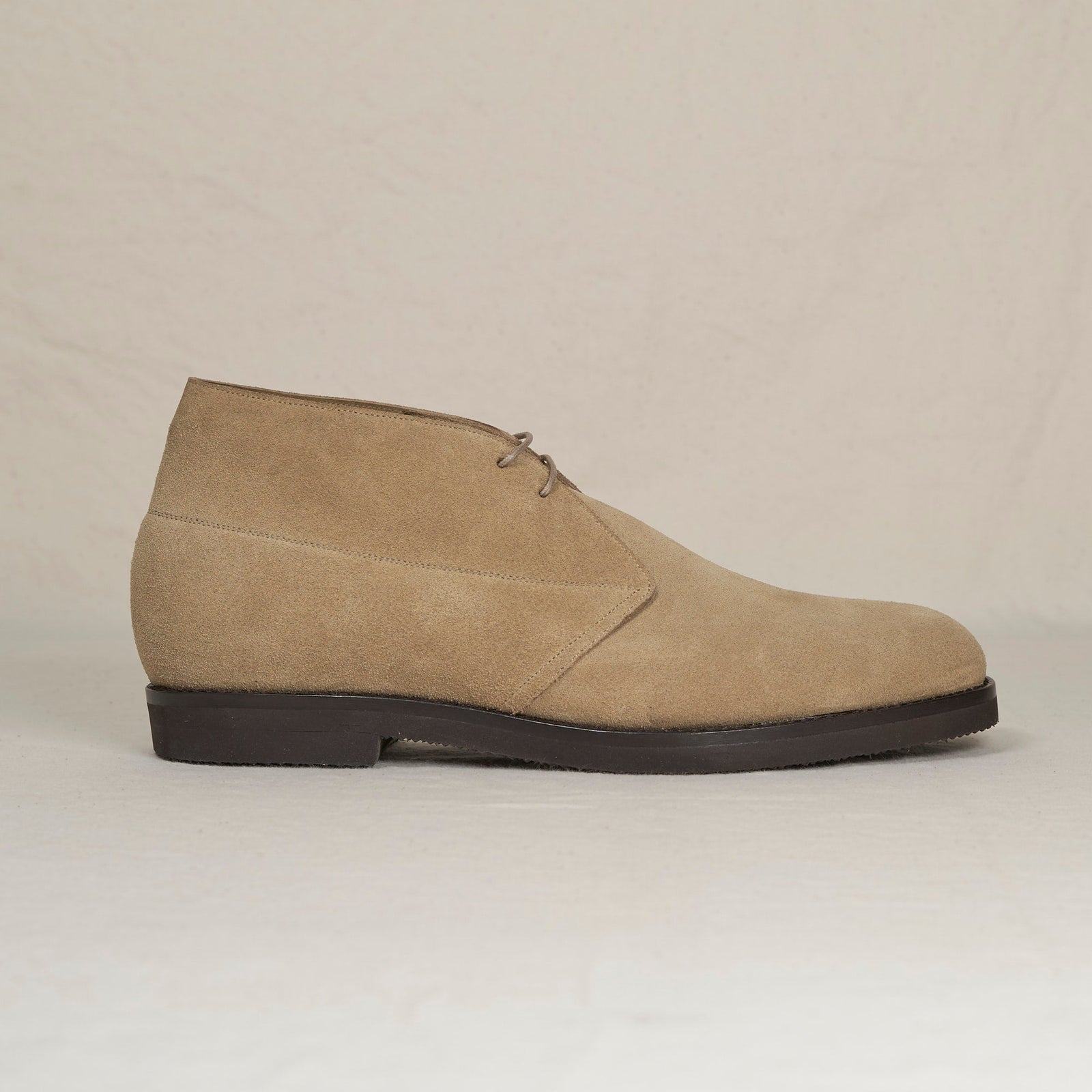 Men's Blake Sand Suede Chukka Boot | Voyager | August Special