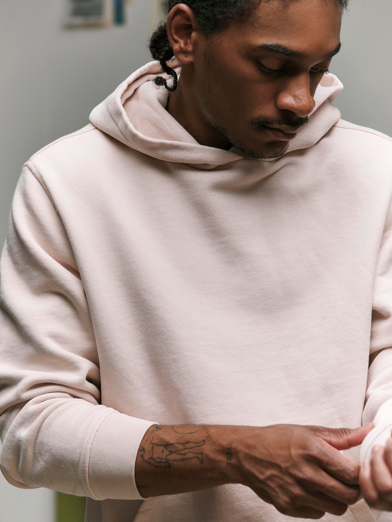 Davenport Hoodie In Pink Stone